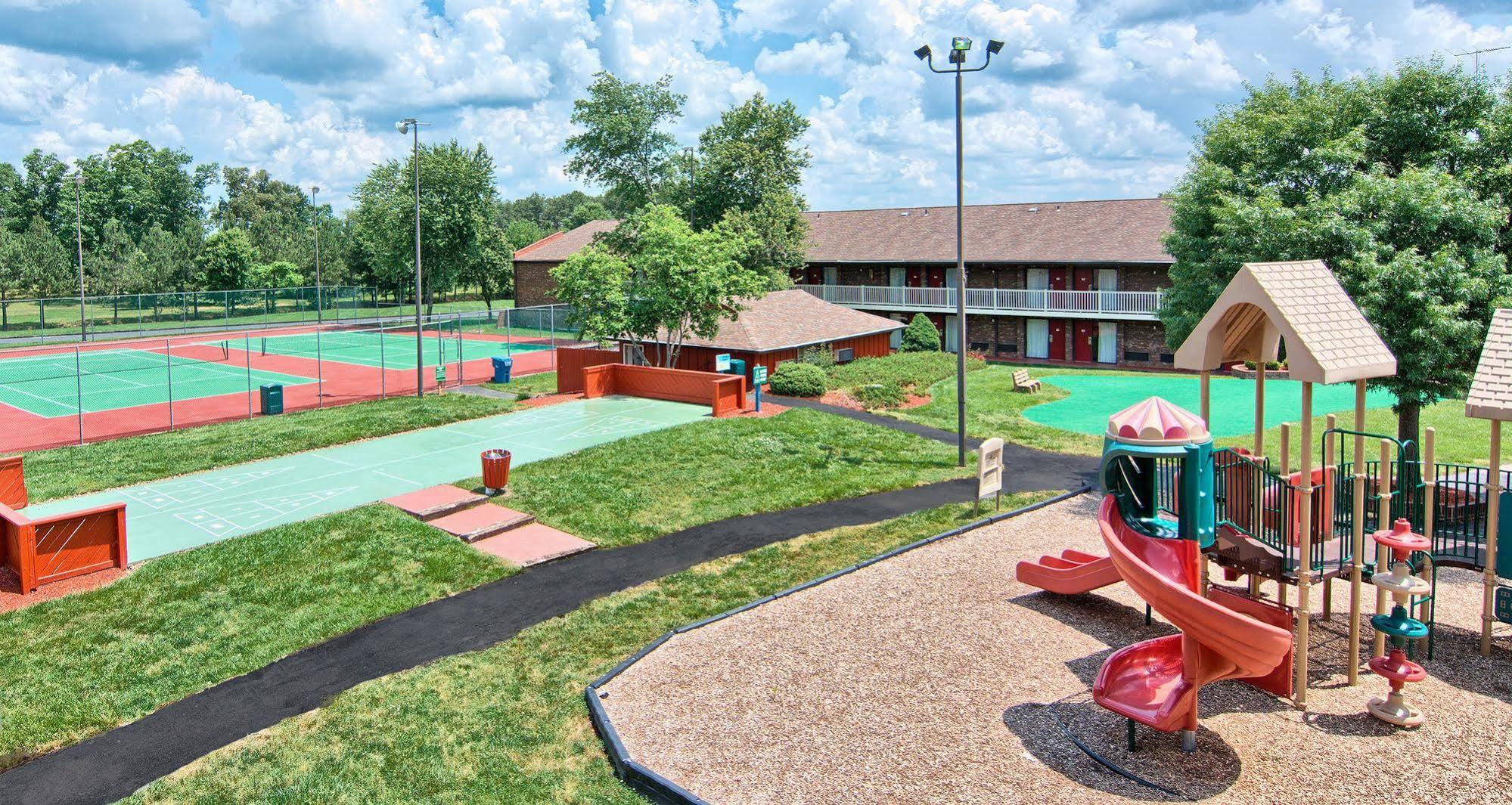 Days Inn By Wyndham Doswell \/ Kings Dominion Area Exterior photo